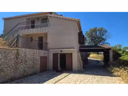 maison à rénover saint raphael   quartier résidentiel.