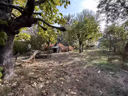 saint remy : maison de plain-pied de 150 m² à restaurer sur 5 051 m² de terrain
