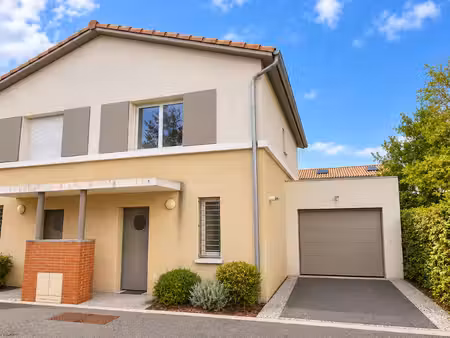 castelginest villa t3 avec jardin et garage 65 m²