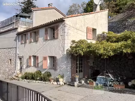 maison de village 4 pièces 72 m²