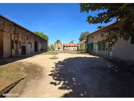 propriété 4 pièces 134 m²