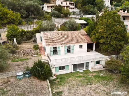 propriété 7 pièces 152 m²