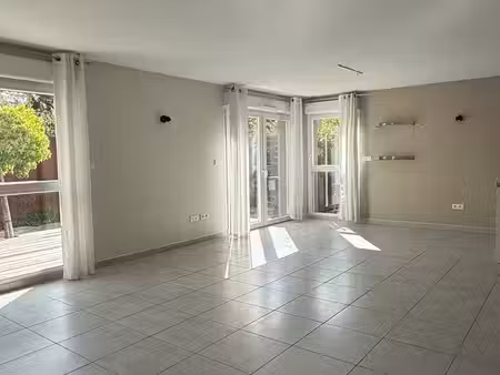 vends appartement/maison 89m2 - petite copropriété
