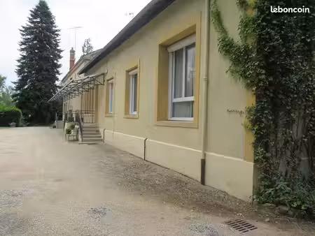 immeuble 9 pièces 270 m²