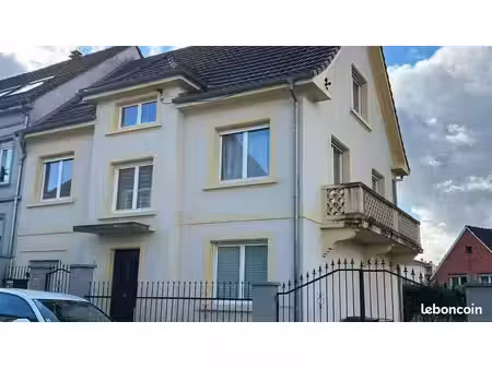 maison 8 pièces 180 m²