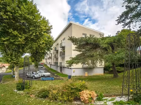 appartement 4 pièces 65 m²