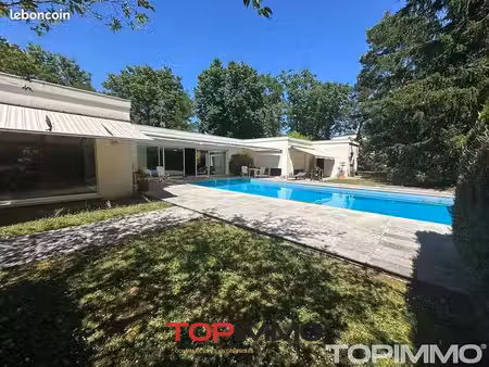 propriété 8 pièces 336 m²