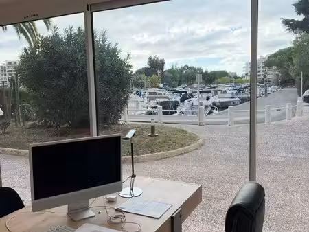 bureau / local professionnel de 55 m²