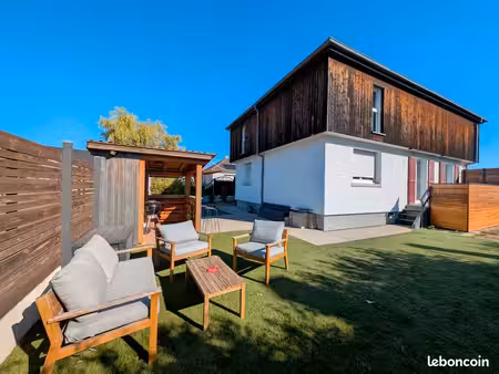 maison - 6 pièces - 160 m²