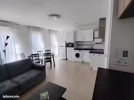appartement f2 43m² - 1 place de parking