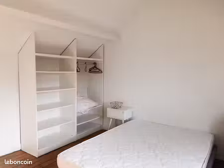 chambre avec salle d'eau privative