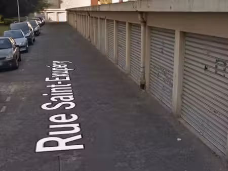 box/ place de parking a louer