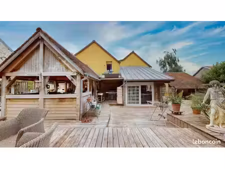 maison de 221 m2 renové avec gout et atypique