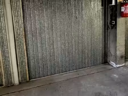 vends garage fermé