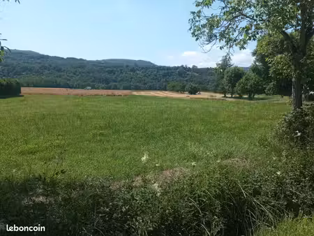 terrain 1835 m² yenne