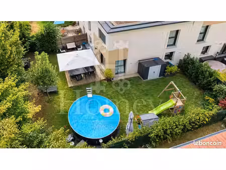 villa 3 pièces 75 m²