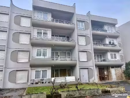 appartement 4 pièces 84 m²