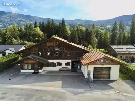 immeuble 10 pièces 203 m²