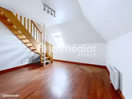 studio 1 pièce 27 m²