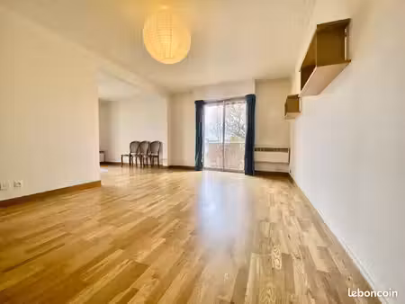 appartement 4 pièces 79 m²