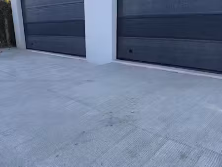 hangar 90m2 + bureau 20m2