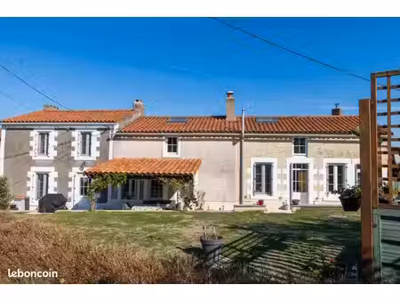 magnifique maison de campagne avec 3 chambres et 3 salles de bains – à voir absolument