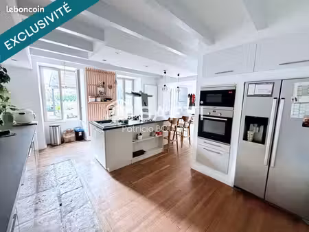 pavillon 5 pièces 144 m²