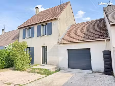 maison 6 pièces 122 m²