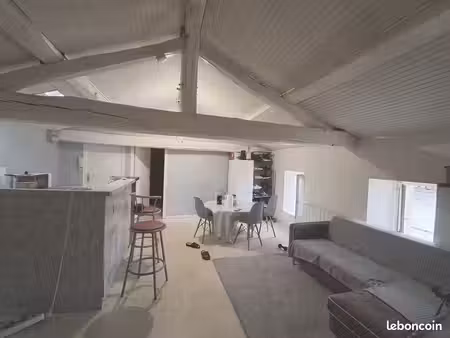 immeuble 9 pièces 146 m²