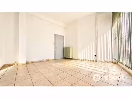 local commercial à vendre