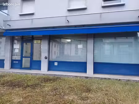 local commercial 141 m² cluses