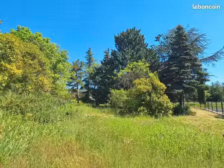 terrain 587 m² la bastide des jourdans