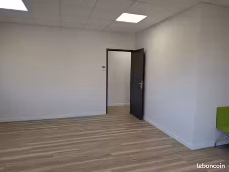 bureaux 50 m² poisy