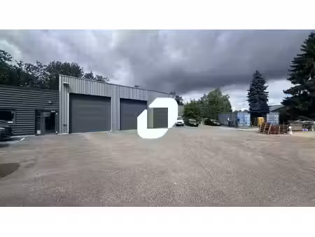local d'activités à louer