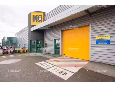 local d'activités à louer