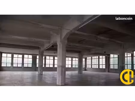 local commercial 700 m²
