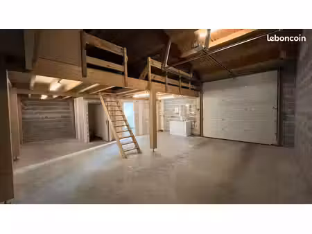 local d'activité  stockage ou atelier de 75m2+mezzanine  plein centre  quartier résidentie