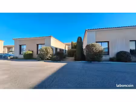 bureau à louer pertuis 122 m²