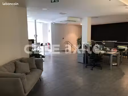 bureaux  local commercial 161 m² annemasse