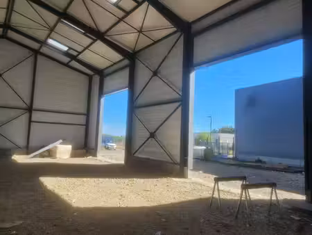 entrepôt à vendre