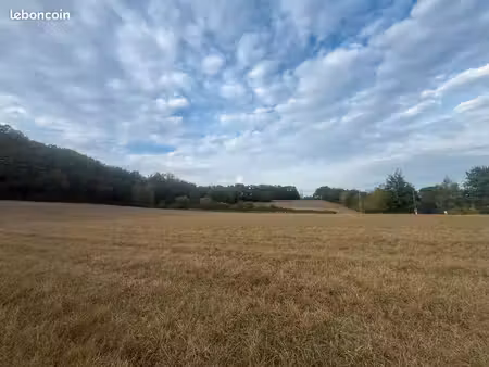 terrain pour maison à mezens