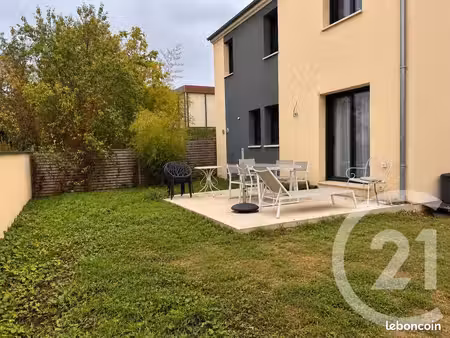 maison 6 pièces 110 m²