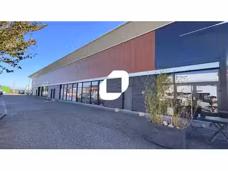 local commercial à louer