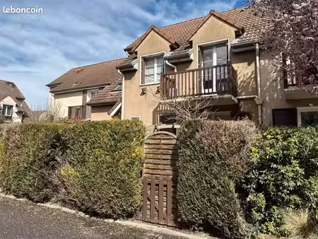 grande maison familiale de 155 m² avec jardins et garage double – fontenay-le-fleury