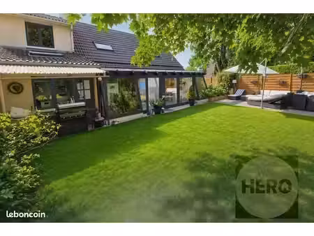 maison 9 pièces 190 m²