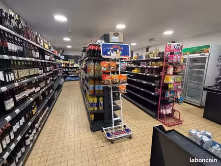 local commercial à louer 78m2 + 50m2 sous-sol