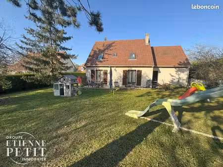 maison 6 pièces 140 m²
