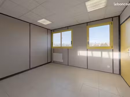 bureau 20 m² - zone industrielle tournan-en-brie (77)