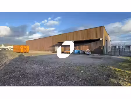 local d'activités à louer