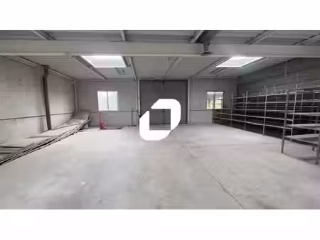local d'activités à louer